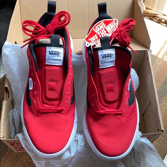 vans ultrarange red and black